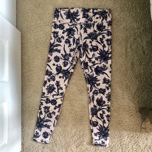 Fablerics floral leggings size medium